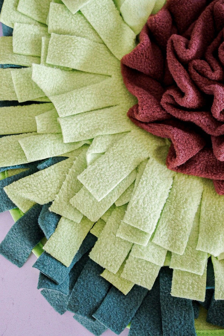 Avocado snuffle mat - Poppie